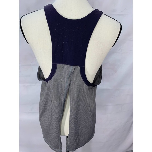 Lululemon Clip In Tank Top - Picture 9 of 12